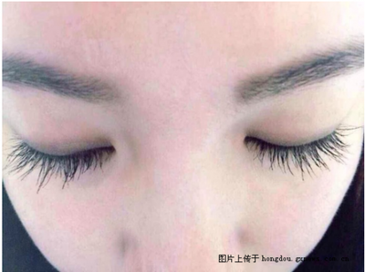 超雞凍！快來看blingbling電眼！艾格碧詩睫毛增長液評測